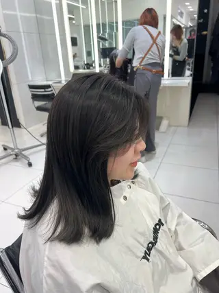 ミディアム ハッタ ミクのヘアスタイル