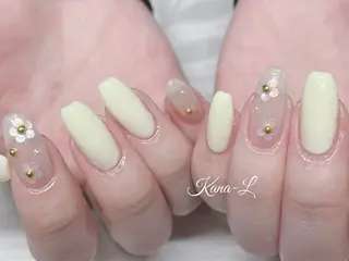 ネイル 芦辺 香奈のネイルデザイン