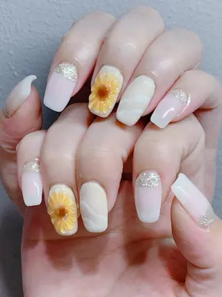 ネイル ネイルサロン トゥルースのネイルデザイン