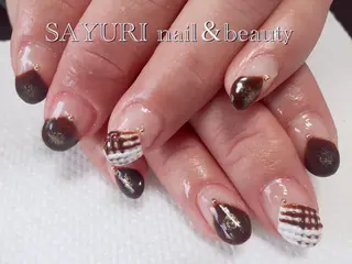 ネイル さゆりネイル&ビューティーサロン所属・古屋 早友里のネイルデザイン