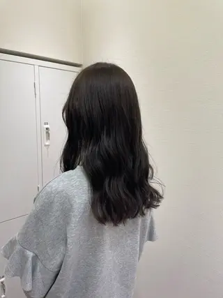 ミディアム mahae 林のヘアスタイル