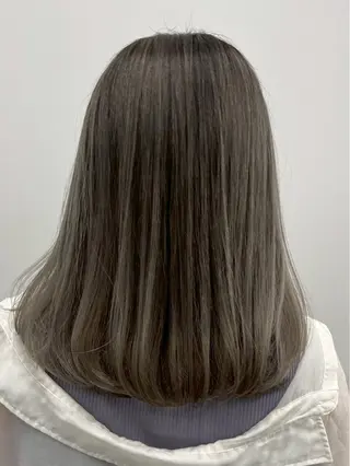 セミロング カラー 🫧Kirara 🫧透明感カラーのヘアスタイル