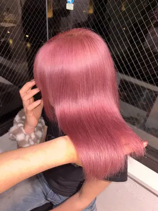 ミディアム カラー ワインレッド🍒ラベ ンダーKiyokaのヘアスタイル