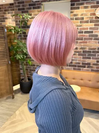 ミディアム ブリーチ／ ダブルカラー／ＲＹＯのヘアスタイル