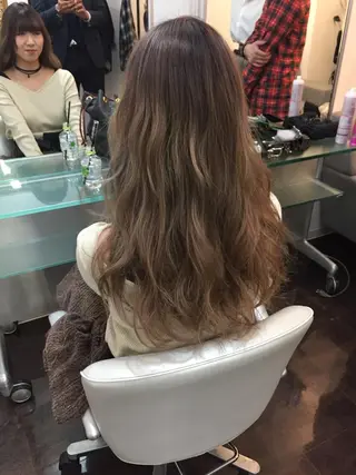 ロング カラー NYLON.柏所属・菅井 敏樹のヘアスタイル