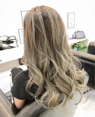 ロング Ready所属・UEKAJI Noriのヘアスタイル