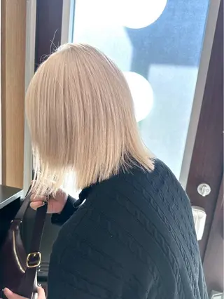 ミディアム 市川 陽菜のヘアスタイル