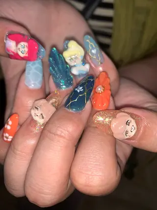 ネイル NES NAIL所属・さゆり￤推しキャラ ￤ロングネイル🩷のネイルデザイン