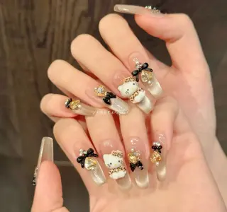 ネイル T. Leeのネイルデザイン