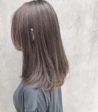 カラー FURUKAWA JUNYAのヘアスタイル