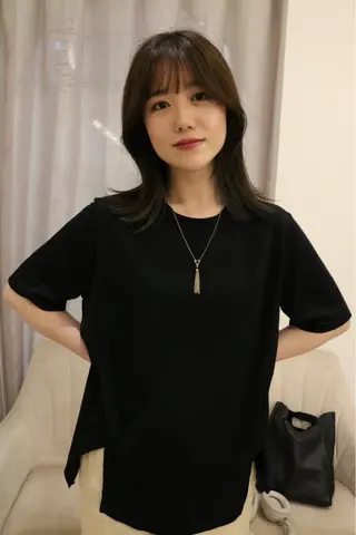 ミディアム カラー 松村 澪里のヘアスタイル