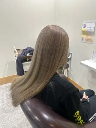 ロング カラー ブリーチ予約率90% 以上✨森山陽向のヘアスタイル