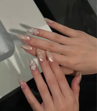 ネイル R nailsalon所属・Rネルサイン よ よのネイルデザイン