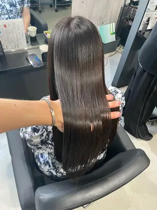 ロング カラー _White ／Hiroのヘアスタイル