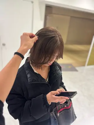 ミディアム カラー 大人っぽベージュ🤍 当日予約◎ヒロトのヘアスタイル