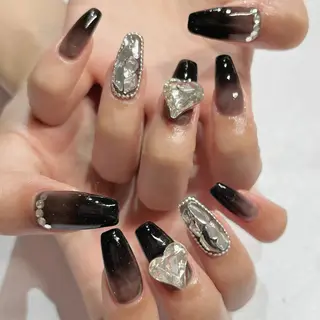 ミディアム ネイル マツエク・マツパ apopi's所属・apopis＊ close23:00のネイルデザイン