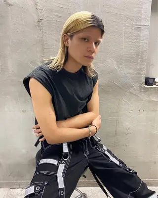 セミロング カラー メンズ パーマ、髪質改善 カズマのヘアスタイル