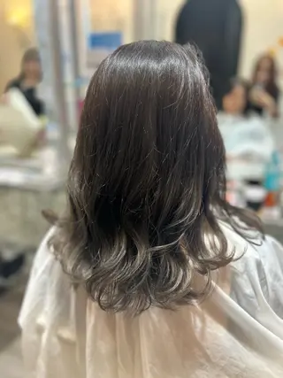 ロング ヘアーメイクWiLL梅田店所属・艶カラー✨／ 荒堀 結香のヘアスタイル