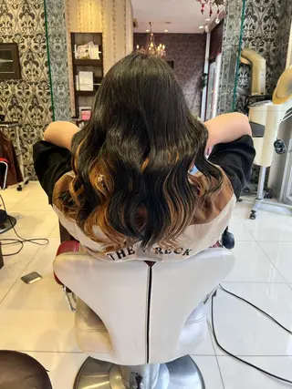 セミロング カラー 12月空きあり 上野颯太のヘアスタイル