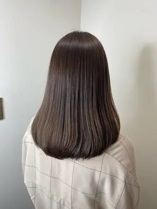 セミロング カラー 岩崎 昭憲のヘアスタイル