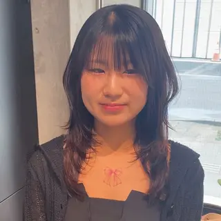 ミディアム 韓国ヘア AINA🐱のヘアスタイル
