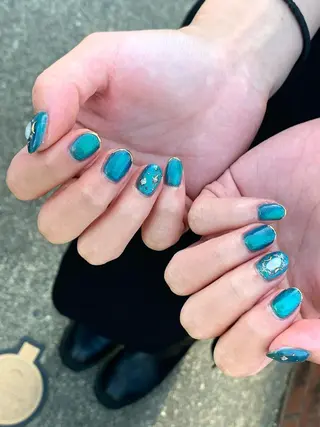 ネイル 大崎 奈々のネイルデザイン