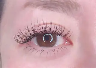 マツエク・マツパ LASHIQ南堀江 奥優美のマツエク・マツパデザイン