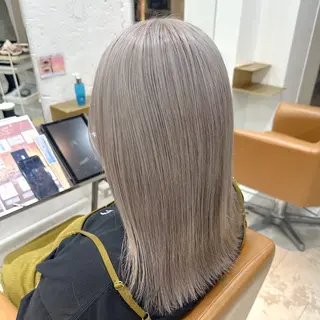 セミロング カラー 金 順惠のヘアスタイル