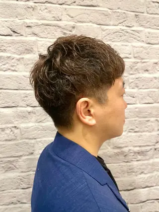 ショート カラー メンズ Graceful BarBer platinum所属・無料メンズカット💈 遠山泰輝のヘアスタイル