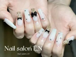 ネイル E.N🦋 長さ出し/持ち込みのネイルデザイン