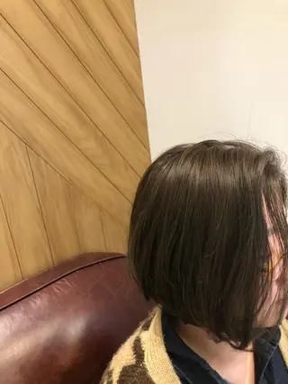 ショート カラー 鈴村 大介のヘアスタイル