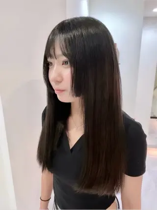 ロング カラー MONA HARUNAのヘアスタイル