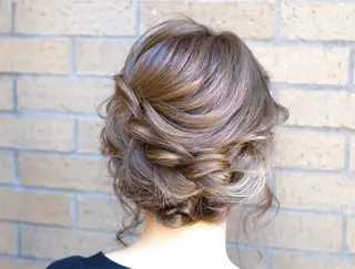 セミロング kawakita yoshinoriのヘアスタイル