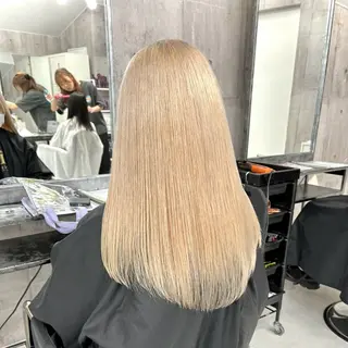 セミロング ハイトーン×エクステ 💞くるみのヘアスタイル