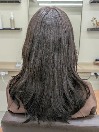 カラー 藤村 優のヘアスタイル