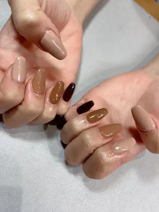 ネイル iiloo aromaworksのネイルデザイン