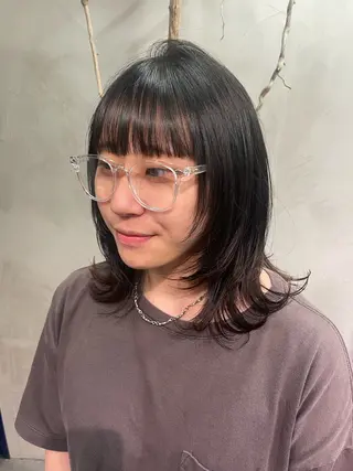 ミディアム 長野 温佳のヘアスタイル