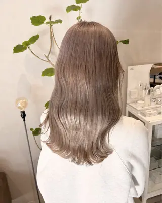 セミロング 艶カラー🌟 kanonのヘアスタイル