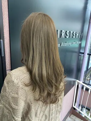 ショート カラー 縮毛矯正⭐️ TAKAHIROのヘアスタイル