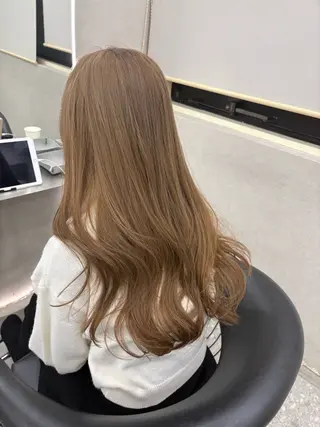 セミロング カラー ヘアアレンジ fumika🎀 韓国ヘア×ベージュのヘアスタイル