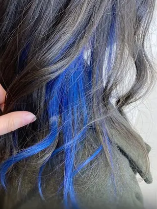 セミロング 🌈インナーカラー SOU🌈のヘアスタイル