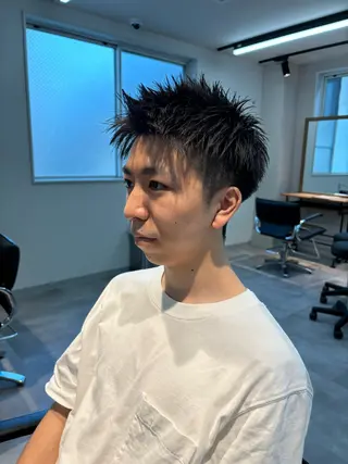 メンズ フェザーパーマ/韓国 /メンズカット保立のヘアスタイル