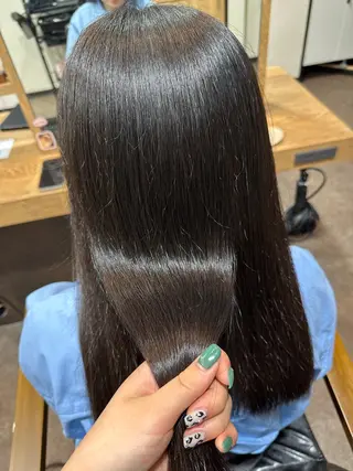 セミロング 亀井 結夏のヘアスタイル