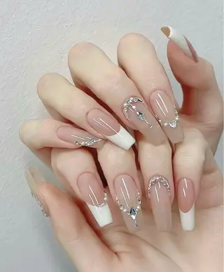 ネイル 高木 維麗絲のネイルデザイン