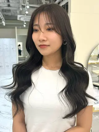 ロング カラー ヘアアレンジ 🤍layer🤍 リナのヘアスタイル