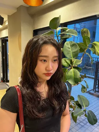 ミディアム かりかわ まみのヘアスタイル