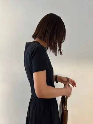 ミディアム カラー nonoka オリーブ/グレージュのヘアスタイル