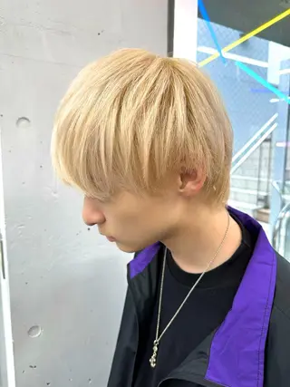 カラー メンズ 🌈ベージュ艶髪🌈 ユウトのヘアスタイル