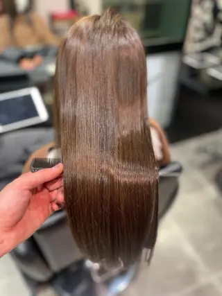 ミディアム 美髪矯正 Rioのヘアスタイル