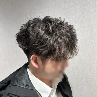 パーマ メンズ 【 メンズパーマ / 縮毛矯正 】原田海朱のヘアスタイル